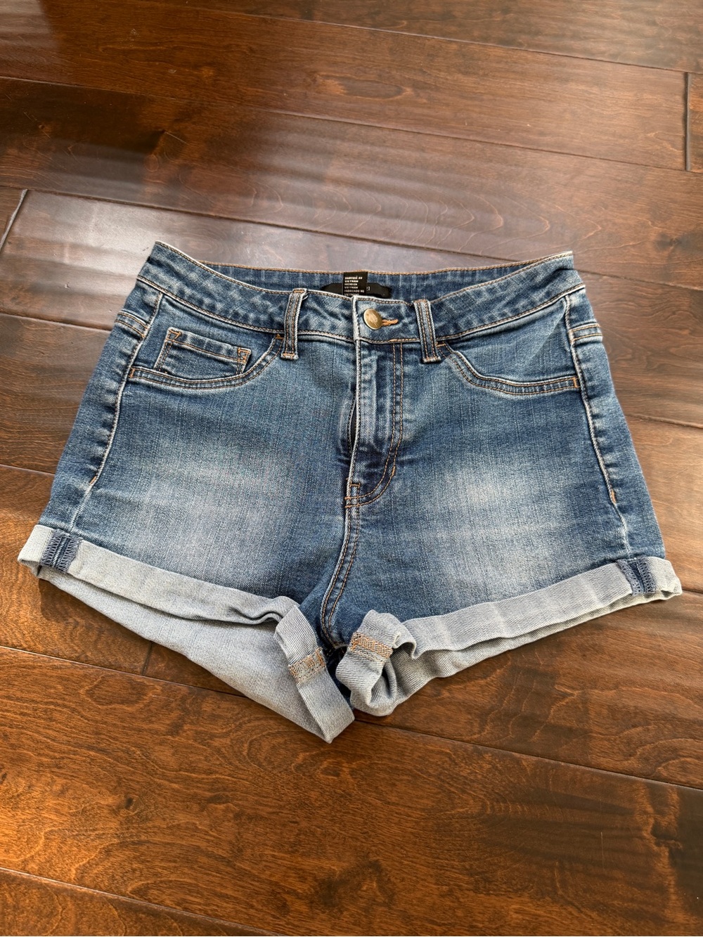 F21 Classic Blue Denim Roll-Cuff Women's Shorts